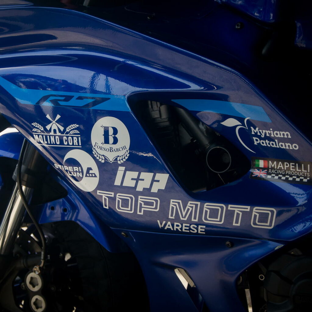 roberta ponziani sponsor top moto r7